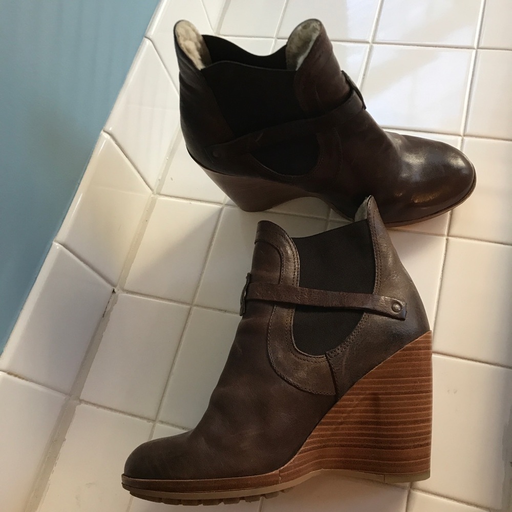 Ugg Collection Leather Ankle wedge Boots.